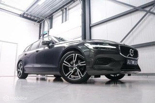 Volvo V60 Volvo V60 2.0 D3 Momentum | stoel + stuur verwarming | trekhaak | leder | LED | Pine Grey | NL auto NAP | automaat | Dealer oh | VC | Navigatie | - afbeelding nr 9