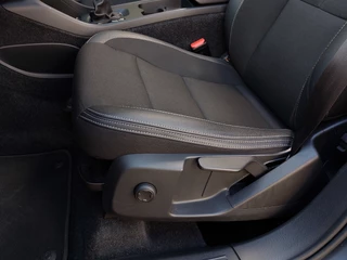 Volvo XC40 Volvo XC40 1.5 T3 157pk Momentum Business Pack Connect | Origineel NL | Navi | Clima | Adap. Cruise | Panorama Schuifdak | Led Koplampen | Pdc V+A+Camera | Rijstrook+Licht+Regensenor | 18''lm - afbeelding nr 27