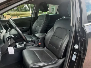 Kia Sportage Kia Sportage 1.6 132pk Airco Cruise-Control Navigatie Bluetooth Stoel- en Stuurverwarming - afbeelding nr 6