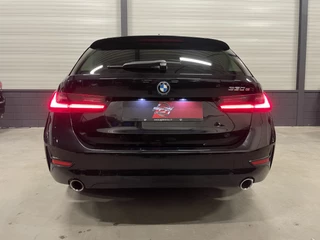 BMW 3 Serie PANO/HEAD-UP/ACC/LEER-SPORT/SFEER/CAMERA/KEYLESS/SHADOW-LINE/18