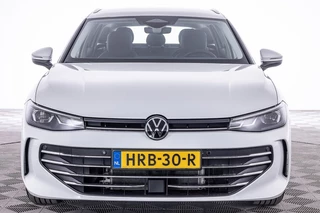 Volkswagen Passat Volkswagen Passat Variant 1.5 eTSI Business Automaat | Trekhaak | Full LED | CAMERA *2e Pinksterdag OPEN v.a 11u tot 17u* - afbeelding nr 23