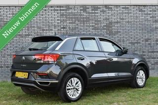 Volkswagen T-Roc Volkswagen T-Roc 1.5 TSI AUTOMAAT/NAVI & CARPLAY/LED/ACC/CLIMA/ETC.! - afbeelding nr 27