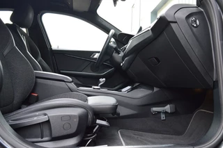 BMW 1 Serie BMW 1 Serie 120i High Executive Rijklaarprijs-Garantie Navigatie Led Sport interieur Airco - afbeelding nr 14