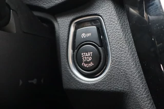 BMW 3 Serie BMW 3 Serie 320i MSp. Exec. I Geen Import I M Pakket I Leder I Navi I Stoelv - afbeelding nr 19