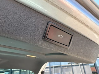 Škoda Superb Skoda Superb Combi 1.8 TSI DSG Elegance Business PANO|LEER|MEMORY - afbeelding nr 21