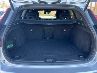 Volvo V60 Trekhaak Panodak Elek.stoelen + Nappa Leer Stoelverwarming + Ventilatie Stuurverwarming 19 Inch Velgen Carplay Extra Getint Glas Donkere Hemel 1e Eigenaar Plug In Hybride - afbeelding nr 5