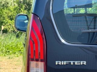 Peugeot Rifter Peugeot Rifter 1.2 Puretech Allure - Noir Onyx - Zenith dak/Nav/Cruise - afbeelding nr 5