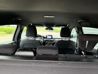 Ford Focus Ford Focus Wagon 1.5 EcoBoost ST Line Automaat Carplay Trekhaak - afbeelding nr 25