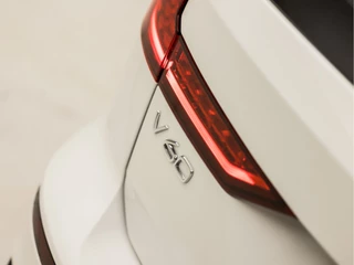 Volvo V60 Volvo V60 2.0 B3 Momentum Advantage 177Pk Automaat (APPLE CARPLAY, GROOT NAVI, ADAPTIVE CRUISE, STUUR/STOELVERWARMING, SPORTSTOELEN, PARKEERSENSOREN, NIEUWE APK, NIEUWSTAAT) - afbeelding nr 32