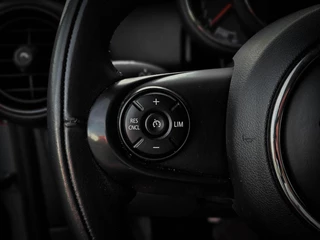 MINI One Mini Cooper One 1.5 Automaat  5-Deurs | CARPLAY | KEYLESS | CAMERA | DEALER ONDERHOUDEN - afbeelding nr 27