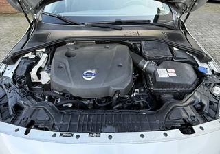 Volvo V60 Volvo V60 2.0 D4 MOMENTUM EURO 6 Dealer onderhouden 181PK - afbeelding nr 23