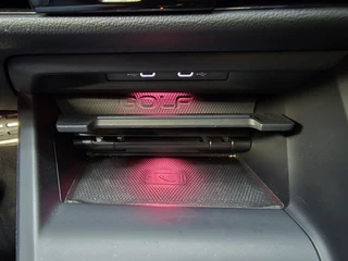 Volkswagen Golf Volkswagen Golf 2.0 TSI R 4Motion AKRAPOVIC DRIFT Eventuri HUD Maxton Design IQ Led H&K - afbeelding nr 19