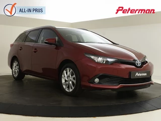 Toyota Auris Touring Sports 1.8 Hybrid Active | PDC V+A | Navigatie | Camera |