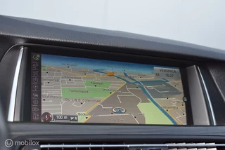 BMW 5 Serie BMW 530d Touring HighEx Sophistograu Pano HUD Comfortstoelen LaneAss. Xenon 19