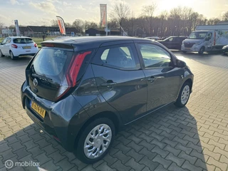 Toyota Aygo Toyota Aygo 1.0 VVT-i x-clusiv - afbeelding nr 4