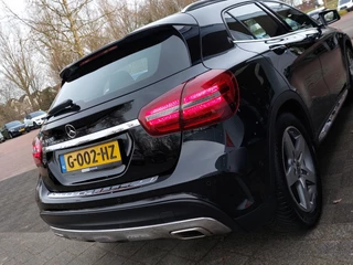 Mercedes-Benz GLA Mercedes-Benz GLA 180 122pk Automaat Business Solution AMG | Origineel NL | Navi | Clima | Cruise | Keyless Entry | Pdc V+A+Assist+Camera | Licht+Regensensor | Stoelverwarming | 18''lm - afbeelding nr 46