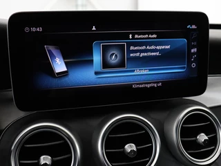 Mercedes-Benz C-Klasse Mercedes-Benz C-klasse 180 Business Solution AMG | Stoelverwarming |  360 Camera | Trekhaak | Digital Cockpit | Leder/Alcantara | Full LED | Navigatie | Park Assist - afbeelding nr 22