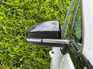 Opel Ampera-e Opel Ampera-e Business executive 60 kWh, NL AUTO, NAP, BOSE, LEDER, NAVI, CRUISE, KEYLESS, CAMERA, DODEHOEK, ECC-AIRCO, STOEL/STUURVERWARMING, LICHTMETAAL 17