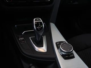 BMW 3 Serie BMW 3-serie 320i M Sport | Sportstoelen | Alcantara |  Full LED | Navigatie | Climate control | Bluetooth | Parkeerhulp | Cruise control - afbeelding nr 8