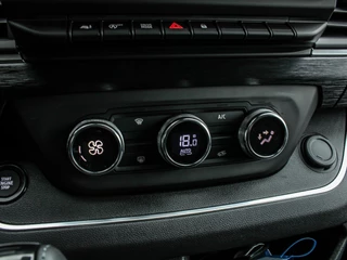 Renault Trafic | BPM VRIJ! | DUBBELE SCHUIFDEUR | CRUISE | STOELVERWARMING | CAMERA | AIRCO | - afbeelding nr 11