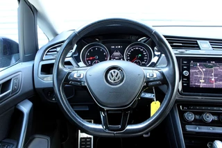 Volkswagen Touran Volkswagen Touran 1.5 TSI DSG Highline 7p 1eEIG! ACC CARPLAY DAB CAMERA '19 - afbeelding nr 12