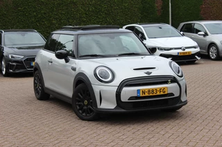 MINI Electric MINI Yours 33 kWh