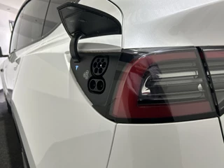 Tesla Model Y Tesla Model Y Long Range AWD 75 kWh | Navigatie | Panoramadak | Verwarmde voorstoelen - afbeelding nr 23
