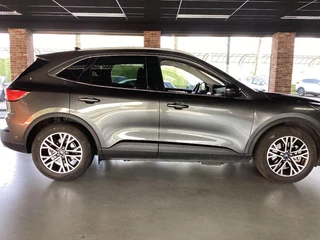 Ford Kuga Ford Kuga 2.5 PHEV Titanium | Adaptive cruise control | Winter Pack | Dodehoeksensoren | Achteruitrijcamera - afbeelding nr 5