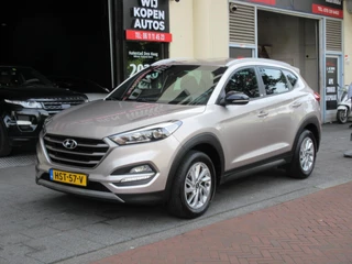 Hyundai Tucson - 82060512-0