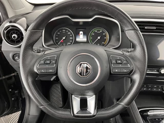 MG ZS EV MG ZS EV Luxury 45 kWh (INCL-BTW) *PANO | FULL-LEATHER | CCS-FASTLOADER | KEYLESS | NAVI-FULLMAP | ADAPTIVE-CRUISE | CAMERA | HEATED-SPORTSEATS | CARPLAY | BLINDSPOT | DAB | LANE-ASSIST | 17
