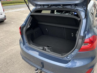 Ford Fiesta Ford Fiesta 1.0 EcoBoost ST-Line 125pk | SYNC 3 Navigatie | Trekhaak | Camera | Voorruit verwarming - afbeelding nr 27