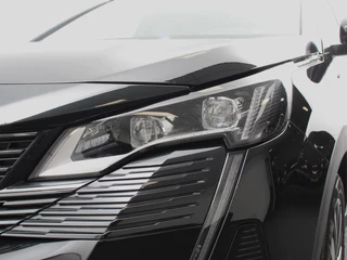 Peugeot 5008 Peugeot 5008 1.2 PureTech GT Black Pack 7p Climate control Adaptive cruise control Achteruitrijd camera Verwarmde voorstoelen Keyless Navigatie LED Apple Carplay/ Android Auto - afbeelding nr 28