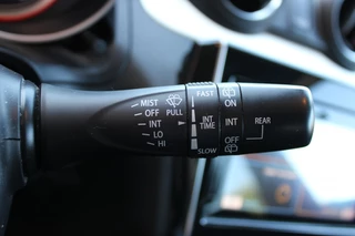 Suzuki Swift Suzuki Swift 1.0 Stijl Smart Hybrid + Trekhaak - afbeelding nr 32