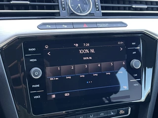 Volkswagen Passat Volkswagen Passat Variant 1.5 TSI Highline Business R | Navi | ACC | HUD | LED | Keyless | Virtual Cockpit | 18 inch - afbeelding nr 22