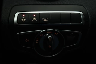 Mercedes-Benz C-Klasse Mercedes-Benz C-klasse 300e AMG Night | Head-Up | Adaptive cruise |  Stoelverwarming | 360 camera | Carplay | Keyless | Matrix LED | Trekhaak | Park Assist | Navigatie - afbeelding nr 27