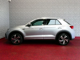 Volkswagen T-Roc Volkswagen T-Roc 1.5 TSI 150PK R-LINE EVO IQ LIGHT ALCANTARA ELEK.KLEP CARPLAY STOEL/STUUR VERW. 18