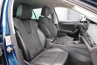 Škoda Octavia Škoda Octavia Combi 1.4 TSI iV 204PK PHEV Sportline Business ,Led-matrix koplampen, Carplay , Leer, Ergonimische stoelen, Stoelverwarming voor&achter,DAB+, stuurwiel verwarmd, schakelmogelijkheid aan stuurwiel, Carplay , etc. etc. - afbeelding nr 32