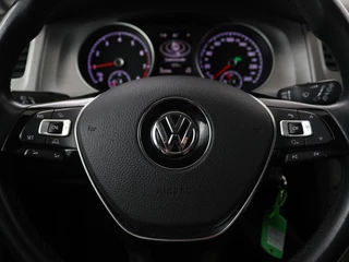 Volkswagen Golf Volkswagen Golf 1.0 TSI Business Edition Connected | Automaat |  Camera | Navigatie | Trekhaak | Climate control | Sportstoelen | Cruise control | Parkeerhulp | Bluetooth - afbeelding nr 9