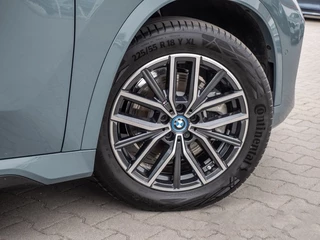 BMW iX1 TREKH, ACC, HiFi, 20-inch LMV ** 24k onder NP - EX BMW-AG ** ** INFORMEER OOK NAAR ONZE AANTREKKELIJKE FINANCIAL-LEASE TARIEVEN ** - afbeelding nr 6