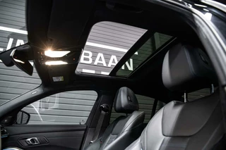 BMW 3 Serie BMW 3-serie 330e Sedan Hybrid | Vol | M Sport | Schuifdak | H&K | Innovation | Head Up | 19 inch | - afbeelding nr 7