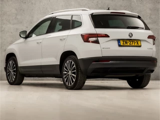 Škoda Karoq Automaat (APPLE CARPLAY, GROOT NAVI, CAMERA, LEDER/ALCANTARA, STOELVERWARMING, SPORTSTOELEN, ADAPTIVE CRUISE, GETINT GLAS, PARKEERSENSOREN, LED KOPLAMPEN, NIEUWE APK, NIEUWSTAAT) - afbeelding nr 3