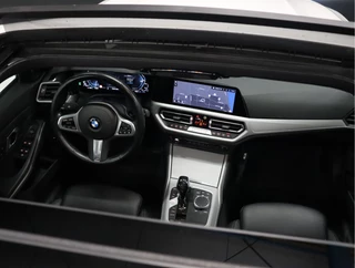 BMW 3 Serie [SCHUIFKANTELDAK, VOL LEDER, DIGITAL DASH, HARMAN KARDON, M-STUUR, APPLE CARPLAY, ANDROID, LED, GROOT NAVIGATIE, NIEUWSTAAT] - afbeelding nr 5