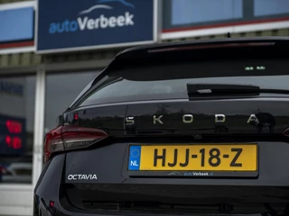 Škoda Octavia Škoda Octavia Combi 1.5 TSI MHEV Business Edition Plus | Matrix LED | Lounge Interieur | Chrome pakket | Stoel-, Stuur- & voorruitverwarming | Navi 13inch | Wireless App-connect | El. achterklep m.sensor | ACC | Winterpakket - afbeelding nr 42