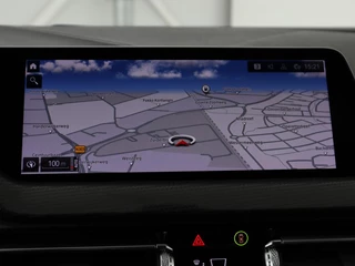 BMW 1 Serie BMW 1-serie 118i M Sport | Trekhaak | Carplay | Navigatie |  Sportstoelen | Half leder | Full LED | Climate control | Parkeerhulp - afbeelding nr 16