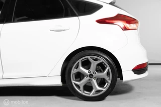 Ford Focus Ford Focus 2.0 EcoBoost ST-3|LEDER|CRUISE|STOEL&STUUR VERWARMING| - afbeelding nr 7