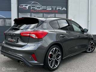 Ford Focus Ford Focus 1.0 EcoBoost ST Line Navi 18inch Led Winterpack NAP Dik! - afbeelding nr 2