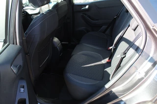 Ford Puma Climate control , Naviagtei , Cruise control , Bluetooth Stoel+Stuur en voorruitverwarming , LED Dagrijverlichting - afbeelding nr 27