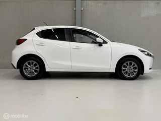 Mazda 2 Mazda 2 1.5 Skyactiv-G Luxury Automaat Navi Carplay PDC Cruise LED Stoelverwarming - afbeelding nr 9