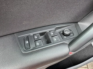 Volkswagen Tiguan Volkswagen Tiguan 1.4TSI 150PK DSG Highline Virtual Camera Full-Led Trekhaak - afbeelding nr 46