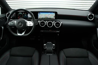 Mercedes-Benz A-Klasse Mercedes A-klasse 220 AMG Automaat 191 PK |PANORAMADAK, WIDESCREEN, 360 CAMERA, NIGHT PAKKET, STOELVERWARMING, PDC, LED| - afbeelding nr 6